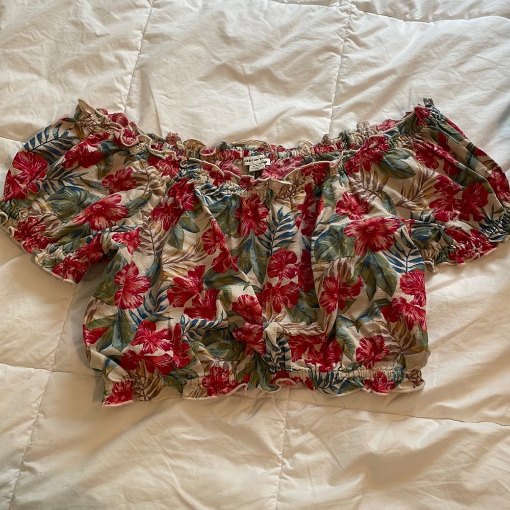 American Eagle crop top